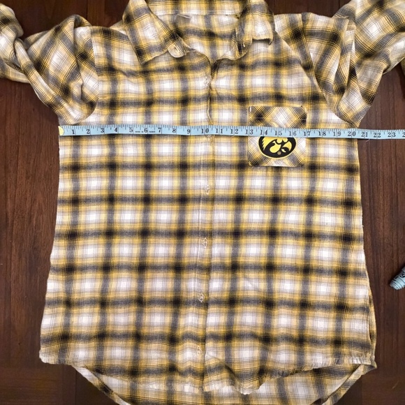 Iowa Hawkeyes Women's Concepts Piedmont Flannel Long Sleeve Button Up, Size L - Picture 13 of 13